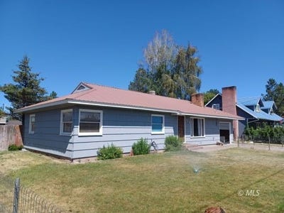 /international/us/224-224-state-st-dorris-ca-110098896996/