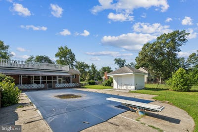 /international/us/931-oakdale-circle-millersville-md-110100398649/