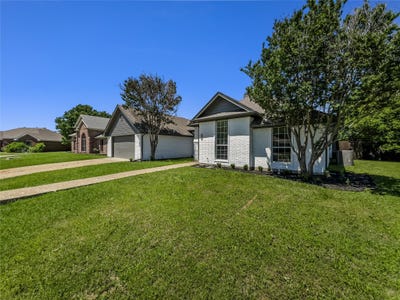 /international/us/116-princeton-circle-forney-tx-110108959990/