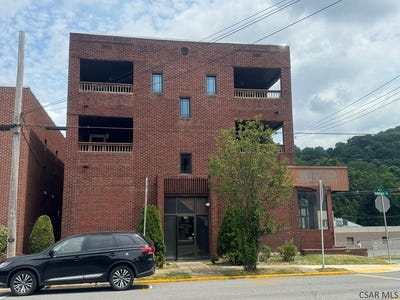 /international/us/639-ferndale-avenue-johnstown-pa-110095004039/