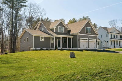 /international/us/13-washburn-farm-lane-kittery-me-110096160384/