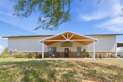 /international/us/1601-county-road-156-bangs-tx-110106989772/