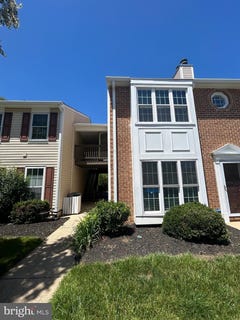 /international/us/7804-harrowgate-circle-springfield-va-110108411662/