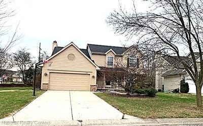 /international/us/1890-plumridge-court-commerce-twp-mi-110106732125/