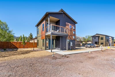 /international/us/302-w-oak-avenue-flagstaff-az-110107304191/