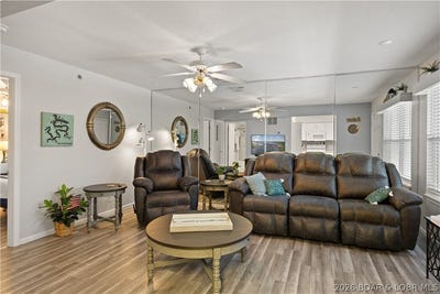 /international/us/40-lighthouse-road-lake-ozark-mo-110106343647/