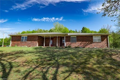 /international/us/590-w-denver-st-greenwood-ar-110107058631/