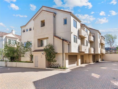 /international/us/305-kansas-street-el-segundo-ca-110106566699/