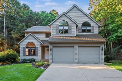/international/us/8419-w-op-avenue-kalamazoo-mi-110110338244/