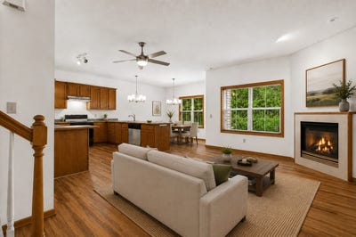 /international/us/7582-6th-street-n-oakdale-mn-110108874252/