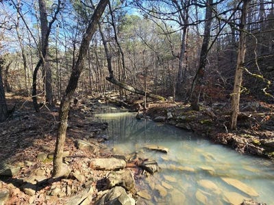 /international/us/97-poteau-mountain-heavener-ok-110106297492/