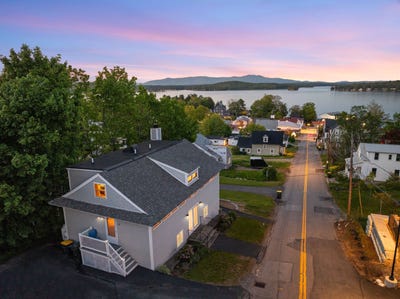 /international/us/85-tower-street-laconia-nh-110107807701/