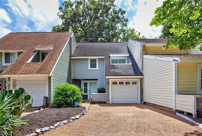 /international/us/602-lake-ridge-place-virginia-beach-va-110101177900/