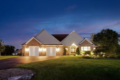 /international/us/560-birch-hollow-drive-antioch-il-110110379339/