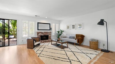 /international/us/1297-grove-circle-benicia-ca-110107692991/