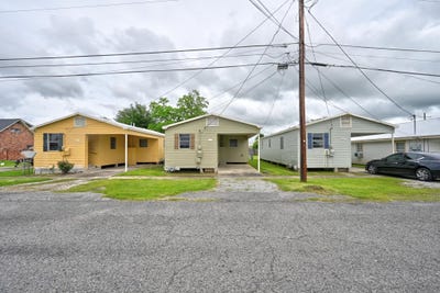 /international/us/1033-general-nicholls-thibodaux-la-110108255981/
