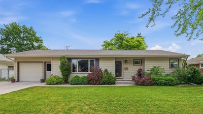 /international/us/99-s-sallie-avenue-fond-du-lac-wi-110108746413/