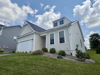 /international/us/100-kinloch-drive-blacksburg-va-110100724122/