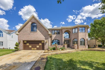 /international/us/21229-sophia-drive-matteson-il-110108958136/