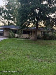 /international/us/109-bailey-avenue-quitman-ms-110108888216/