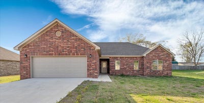 /international/us/121-pecan-street-lake-city-ar-110098244166/