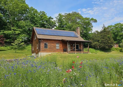 /international/us/698-leetes-island-road-branford-ct-110108608079/