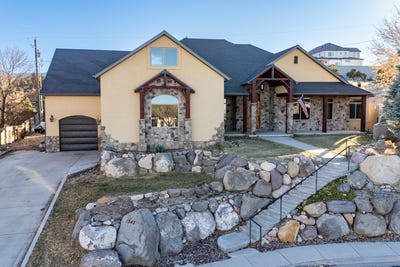 /international/us/1945-w-150-s-cedar-city-ut-110096244061/