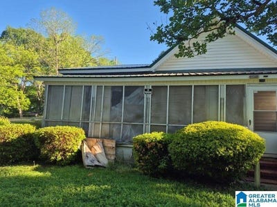 /international/us/810-peachtree-street-roanoke-al-110108574950/