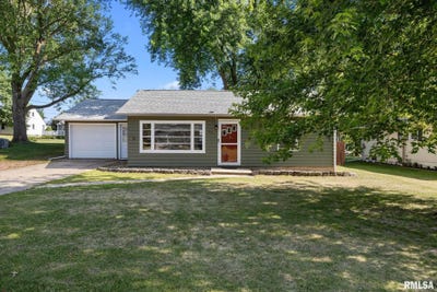 /international/us/511-w-smith-street-roanoke-il-110108579559/