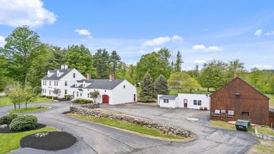 /international/us/1-cross-road-francestown-nh-110107855812/