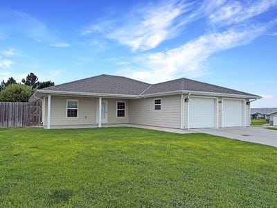 /international/us/1710-sewell-ave-colby-ks-110119578079/