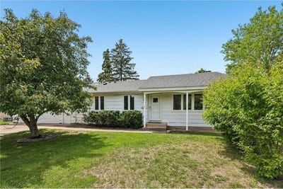 /international/us/8328-ewing-road-bloomington-mn-110108572034/