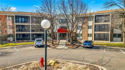/international/us/3150-glen-oaks-avenue-white-bear-lake-mn-110106931068/