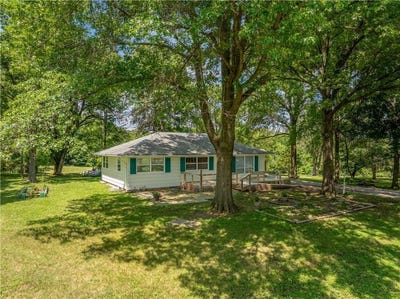 /international/us/401-e-montgomery-street-otterville-mo-110100879553/
