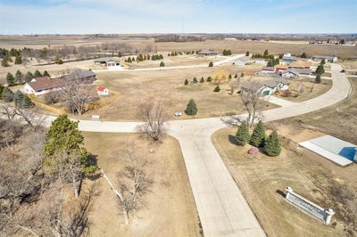 /international/us/1649-365th-avenue-estherville-ia-110090663185/?lang=en