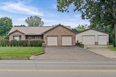 /international/us/525-14th-st-s-la-crescent-mn-110120086400/