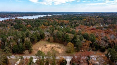 /international/us/371-abercrombie-point-greenwood-sc-110096305502/