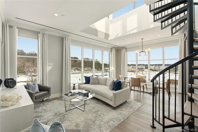 /international/us/100-garvies-point-road-glen-cove-ny-110107633214/