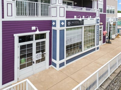 /international/us/225-n-whittaker-street-new-buffalo-mi-110101050199/