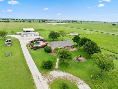 /international/us/2752-s-branch-road-krum-tx-110099129338/