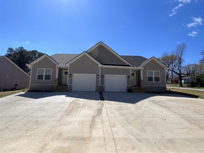 /international/us/250-york-street-chesnee-sc-110108441256/