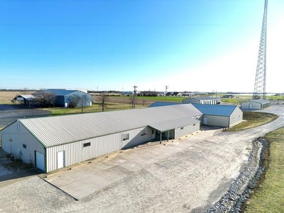 /international/us/2214-us-highway-63-macon-mo-110106717431/