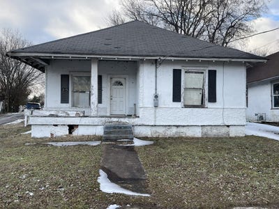 /international/us/315-butler-street-metropolis-il-110119763473/