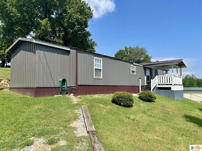 /international/us/258-spencer-street-burkesville-ky-110119333654/