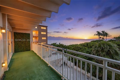 /international/us/4500-s-ocean-blvd-lantana-fl-110108471538/