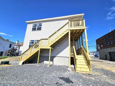 /international/us/609-e-gibson-street-scranton-pa-110107241827/