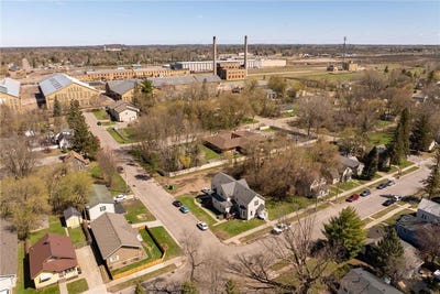 /international/us/1401-norwood-st-brainerd-mn-110107786901/