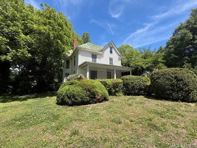 /international/us/1410-10th-st-victoria-va-110108121915/