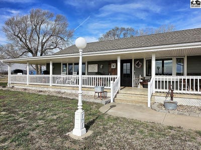 /international/us/372-wells-fargo-rd-marquette-ks-110106526093/