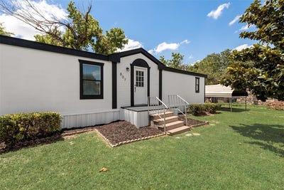 /international/us/807-1st-street-bridgeport-tx-110100502608/